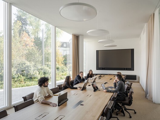 Campus Helvetia Basilea / Herzog & de Meuron Campus Helvetia Basilea / Herzog & de Meuron - Fotografía interior, Sillas, Mesas