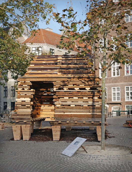 Barn Again Pavilion / THISS Studio + Tom Svilans - Image 2 of 19