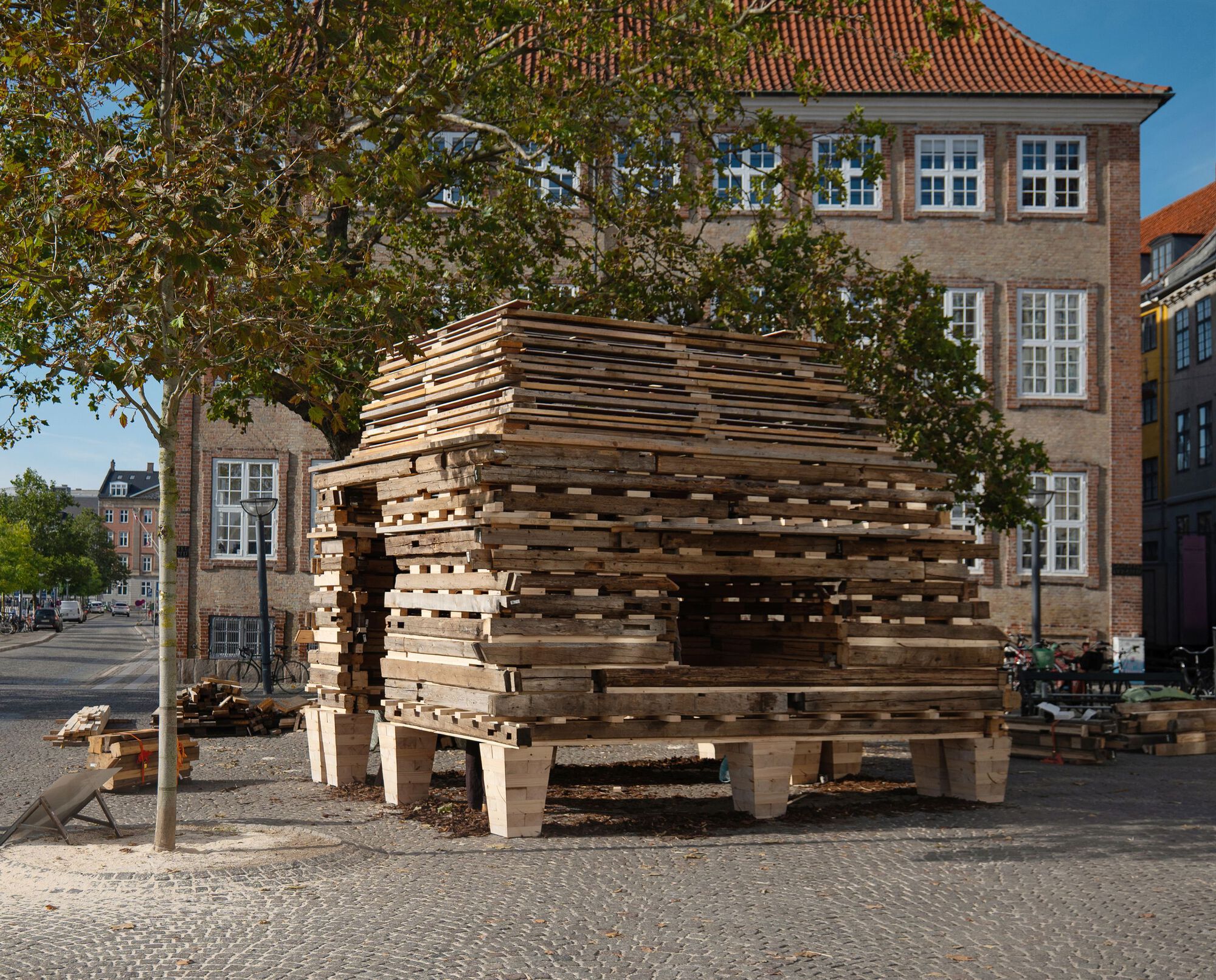Barn Again Pavilion / THISS Studio