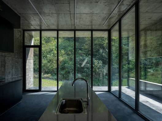 武当山麓游客中心 / 末广建筑 - 室内图