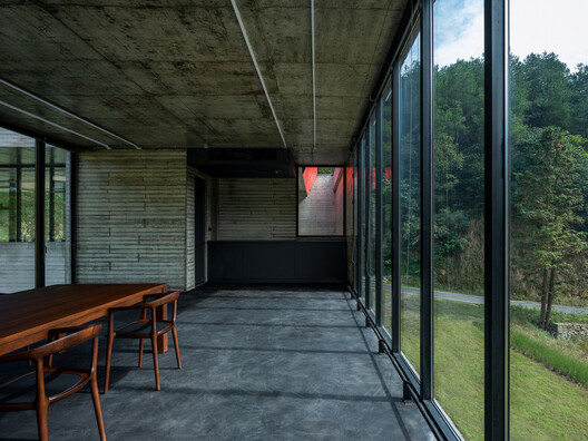 武当山麓游客中心 / 末广建筑 - 室内图