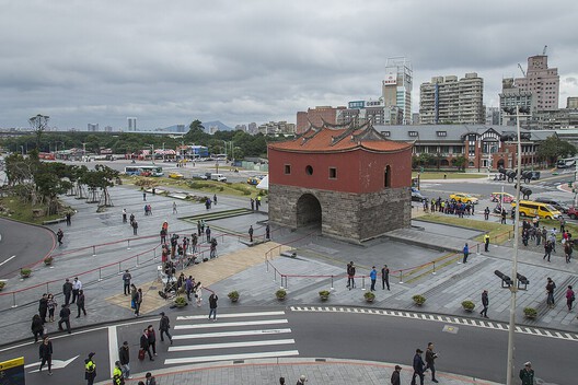 Shifting Urban Perspectives: Beimen's Journey from Obstacle to Urban Anchor in Taipei - Image 10 of 14