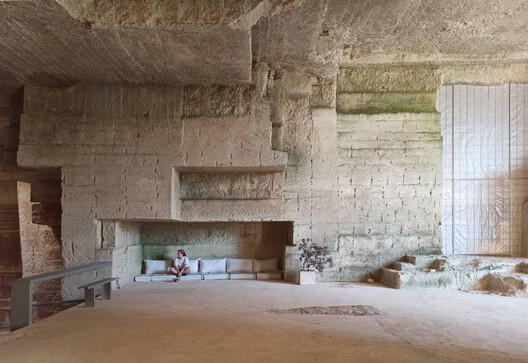 Beyond Manufactured Landscapes: Quarries as Sites for Interdisciplinary Collaboration - Image 2 of 30