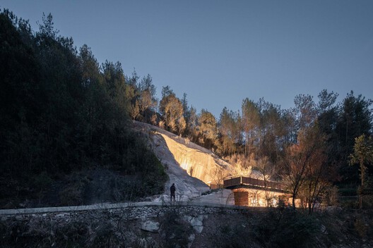 Beyond Manufactured Landscapes: Quarries as Sites for Interdisciplinary Collaboration - Image 23 of 30