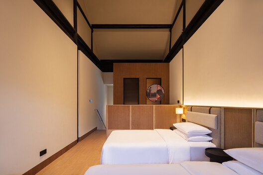 Jiangnan House Yangzhou Guangling / B.L.U.E. Architecture Studio Jiangnan House Yangzhou Guangling / B.L.U.E. Architecture Studio - Interior Photography, Bedroom, Wood, Lighting, Chair