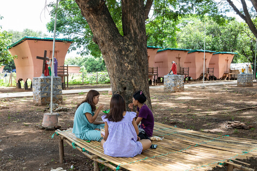 Housing NOW / Blue Temple Housing NOW / Blue Temple - Exterior Photography