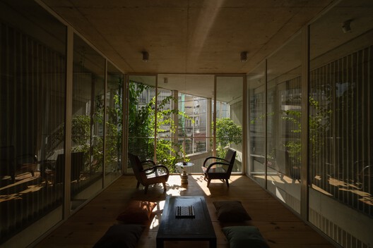 Casa Gia Dinh / G+architects - Fotografia de Interiores, Balcão