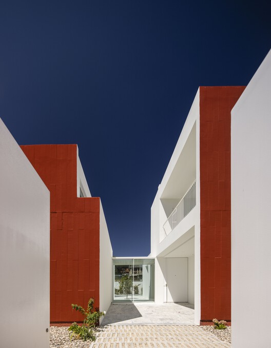 Casa em Birre / ARX Portugal Arquitectos - Imagem 2 de 22