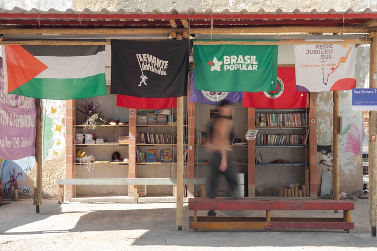 Pabellón Biblioteca Quilombo da Gamboa / Moradia Comum [Lanchonete <> Lanchonete]: Amanda Arcuri + Danilo Filgueiras + Gabriel Martucci - Imagen 2 de 15