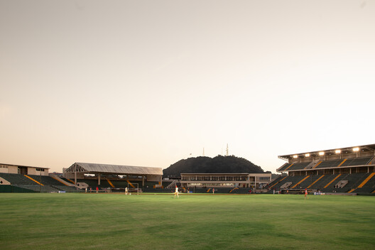 Estadio Juan Demóstenes Arosemena / David Tapia + Rafael Watson + Daniel Young + Jorge Arosemena - Imagen 16 de 27