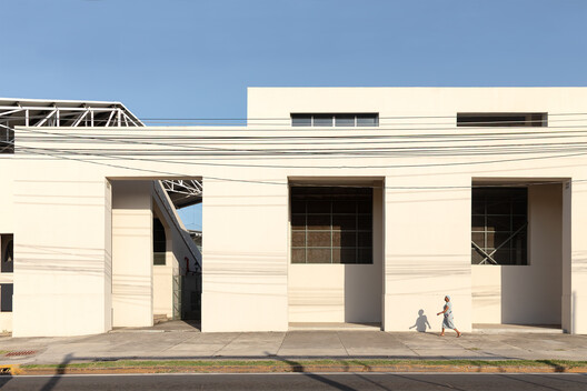Estadio Juan Demóstenes Arosemena / David Tapia + Rafael Watson + Daniel Young + Jorge Arosemena - Fotografía exterior, Concreto