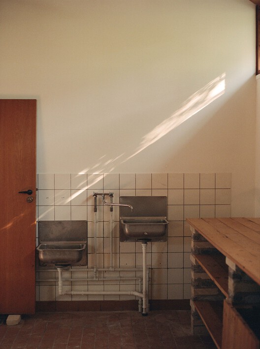 The Chapel Retold / The Danish Association of Architects - Interior Photography, Bathroom, Wood