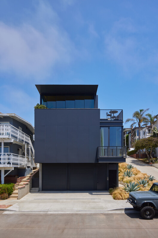 Manhattan Beach Residence / Olson Kundig - Exterior Photography, Balcony