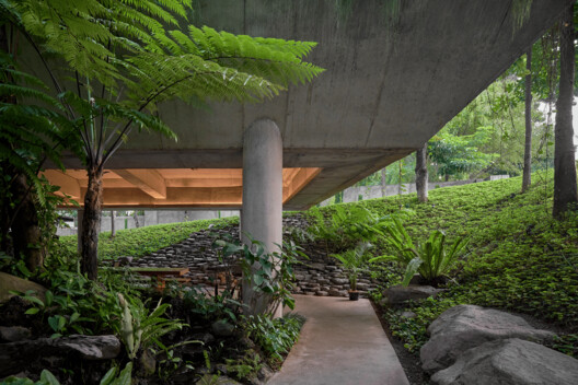 Bumi Pakubuwono / WOFF - Fotografia de Exterior, Jardim