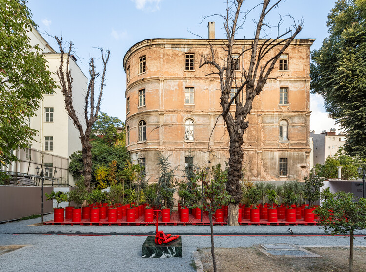 First Chapter of the 18th Istanbul Biennial Opens, Exploring Self-Preservation and Futurity - More Images