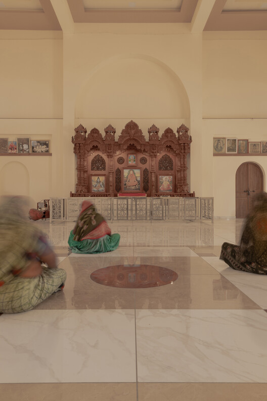 Temple Complex and Community Center Nardipur / Raasa Architects Temple Complex and Community Center Nardipur / Raasa Architects - Interior Photography