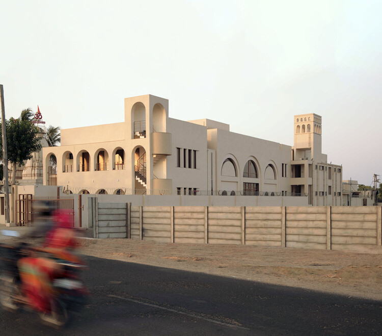 Temple Complex and Community Center Nardipur / Raasa Architects - Exterior Photography, Religious Architecture, Facade