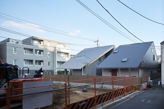 双屋顶之家 / KOMINORU Design - 建筑图