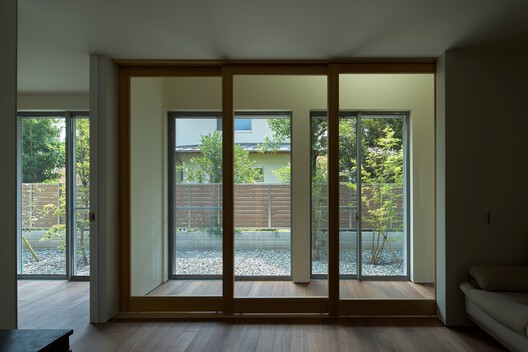 双屋顶之家 / KOMINORU Design - 室内图, 木头, 玻璃