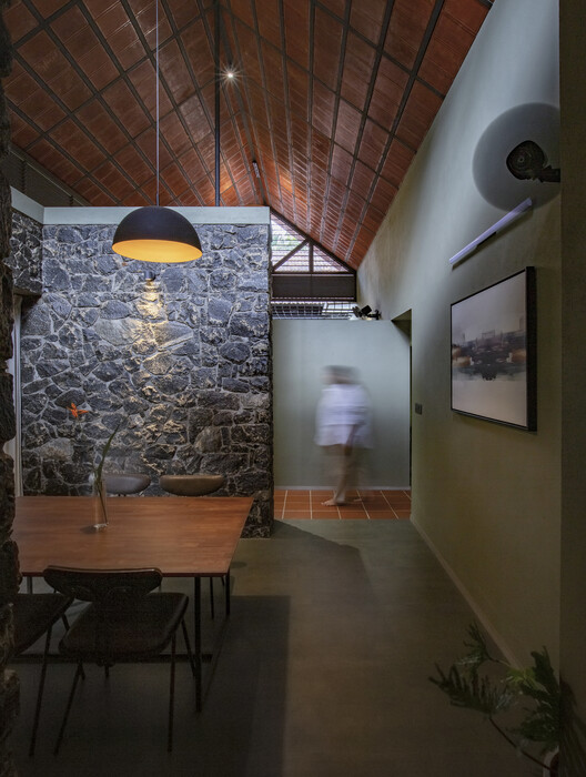 Casa em Edavanna / ZERO STUDIO Casa em Edavanna / ZERO STUDIO - Fotografia de Interiores, Viga