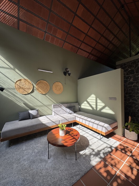 Casa em Edavanna / ZERO STUDIO Casa em Edavanna / ZERO STUDIO - Fotografia de Interiores