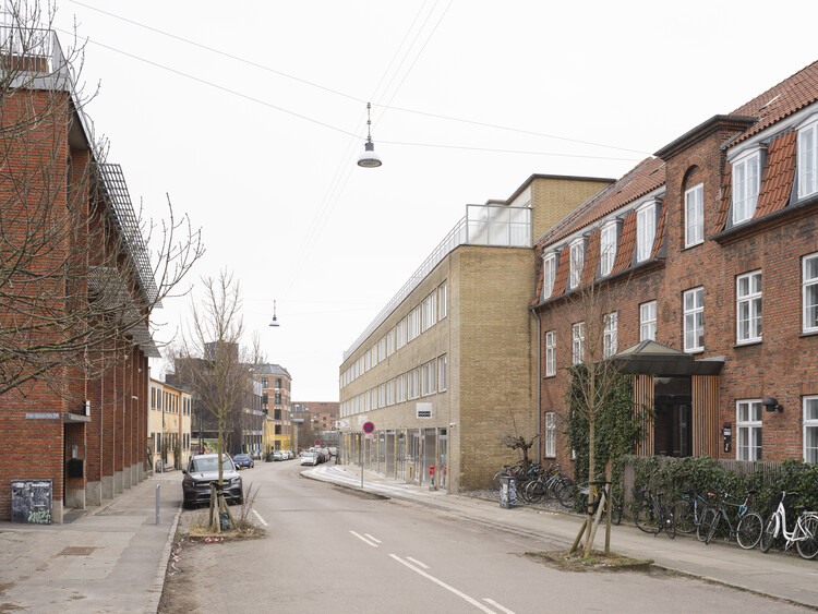  Espaço Cultural Thoravej 29 / pihlmann architects - Fotografia de Exterior, Janela, Fachada