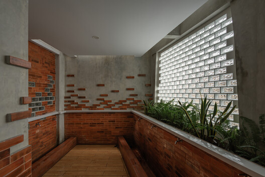 Jami At-Taqwa Mosque Cibinong / Ismail Solehudin Architecture - Image 29 of 41