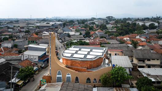 Jami At-Taqwa Mosque Cibinong / Ismail Solehudin Architecture - Image 34 of 41