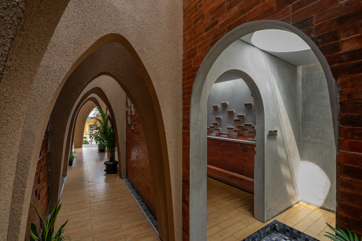 Jami At-Taqwa Mosque Cibinong / Ismail Solehudin Architecture - Interior Photography, Arch, Brick, Arcade