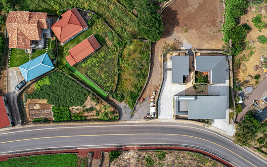 Casa dos Muros de Pedra / Atelier O - Fotografia de Exterior, Vista Aérea
