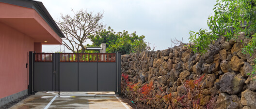 Casa dos Muros de Pedra / Atelier O - Imagem 26 de 29