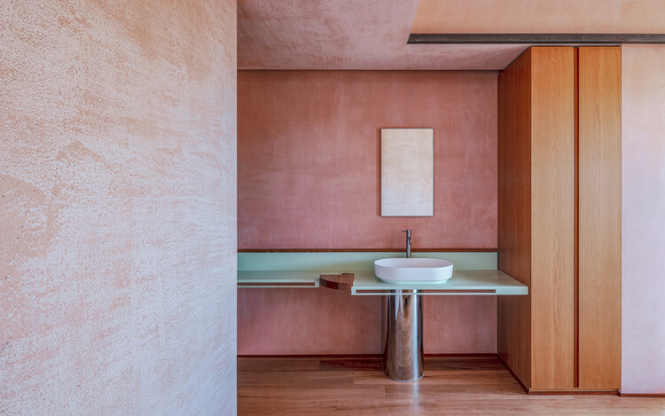 Casa dos Muros de Pedra / Atelier O - Imagem 16 de 29