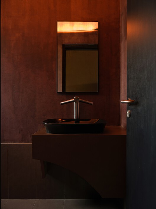 True Black Coffee Bar / NaaV Studio True Black Coffee Bar / NaaV Studio - Image 14 of 22