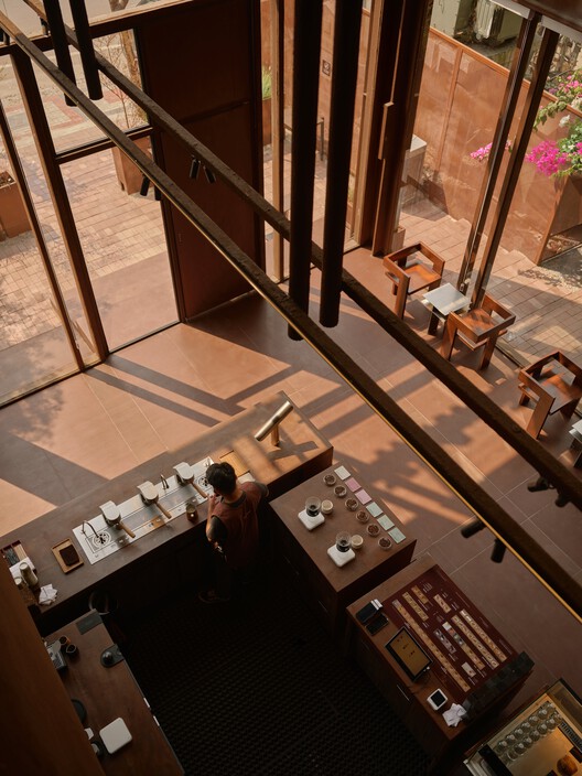 True Black Coffee Bar / NaaV Studio True Black Coffee Bar / NaaV Studio - Interior Photography, Wood, Glass