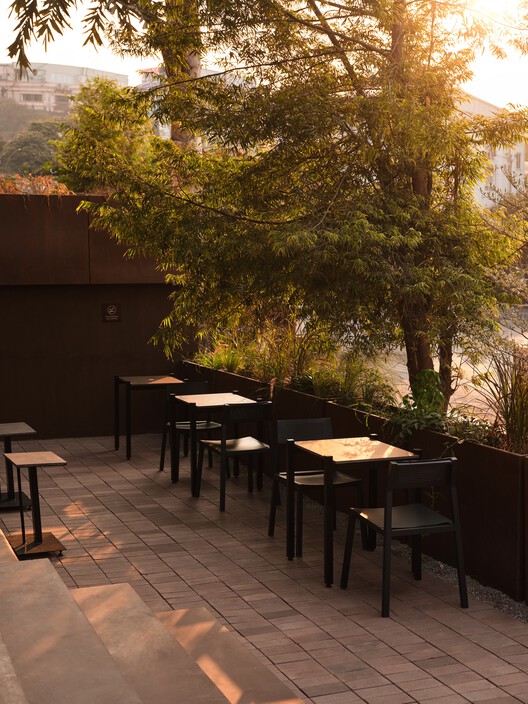 True Black Coffee Bar / NaaV Studio True Black Coffee Bar / NaaV Studio - Exterior Photography, Wood, Chair