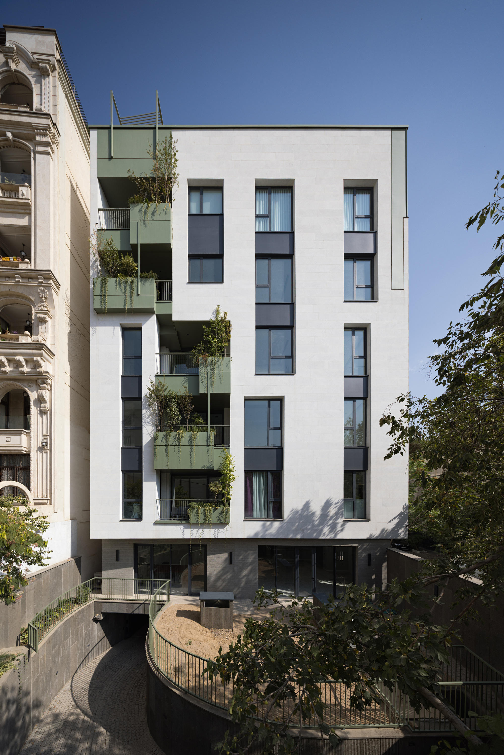 Shabtab Residential / STUDIO SAHEB