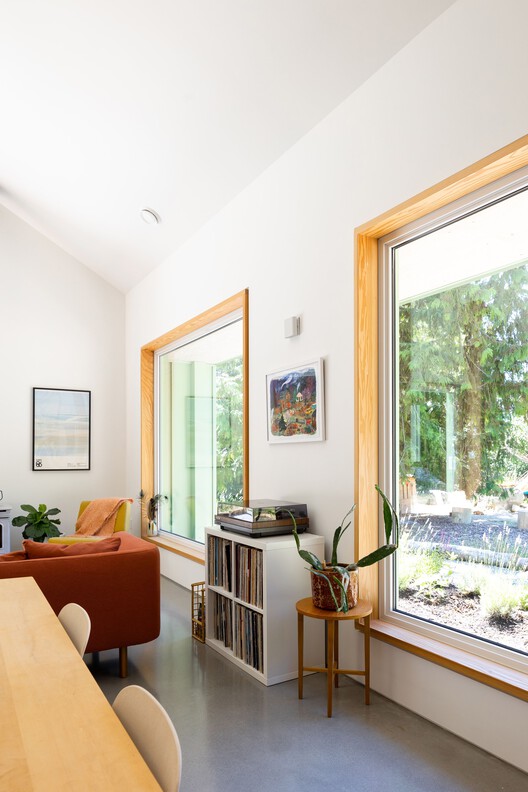 La Casa Verde / Boniface Oleksiuk Politano Architects - Fotografía interior, Madera, Iluminación, Sillas