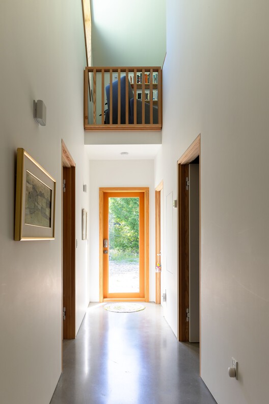 La Casa Verde / Boniface Oleksiuk Politano Architects - Fotografía interior, Madera, Puerta