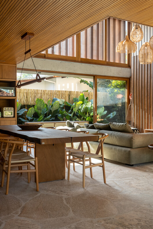 Residencia DRN / Pitta Arquitetura - Fotografía interior, Madera, Iluminación, Mesas, Sillas
