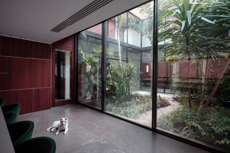 Casa Marcory / Canales Lombardero + Espacio Atma - Imagen 8 de 18