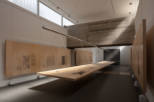 巴西馆在 2025 年威尼斯双年展上探索亚马逊地区的古老基础设施 - 21 的图像 35