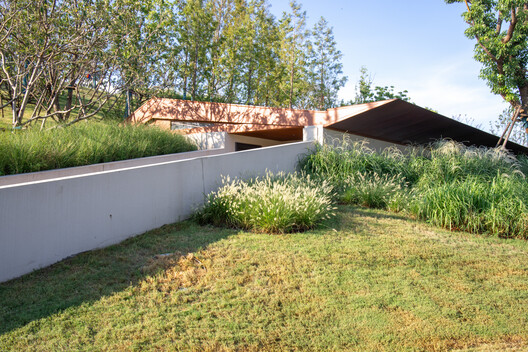 Segundo baño público en la Isla Luke, Wuhan / Atelier Palimpsest - Imagen 19 de 31