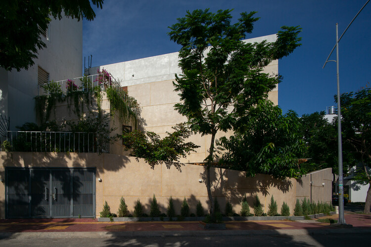 Phan Rang House / H.a - Image 2 of 28