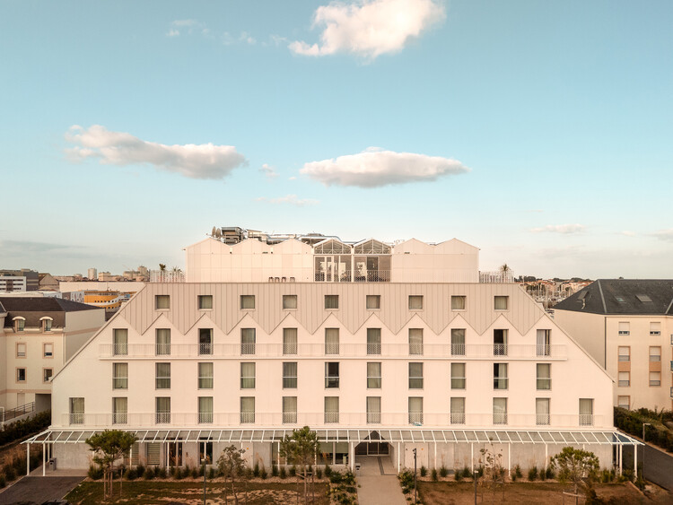 Vertime Hotel / Block Architectes - More Images