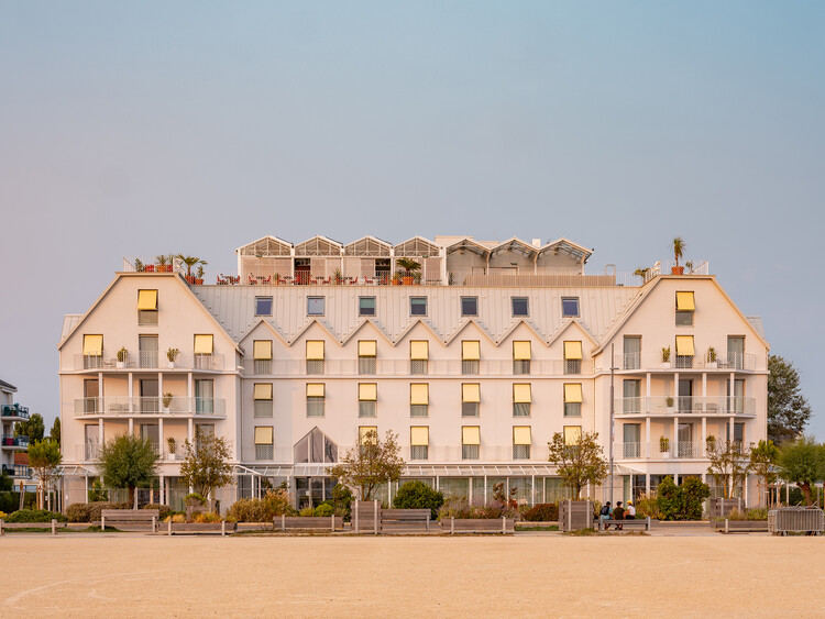 Vertime Hotel / Block Architectes - Exterior Photography, Balcony