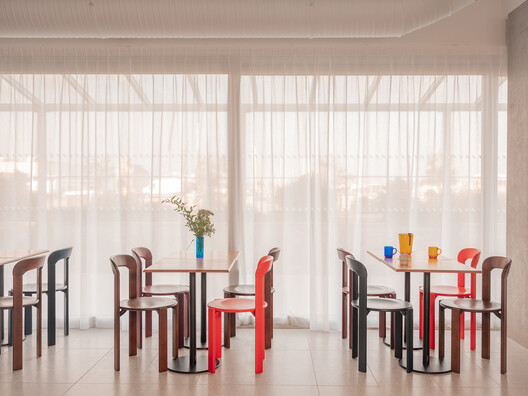 Vertime Hotel / Block Architectes - Interior Photography, Dining room, Chair, Glass