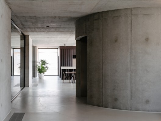 Winery Tenute Maestrale / Spaziozero + X Architekten Winery Tenute Maestrale / Spaziozero + X Architekten - Interior Photography, Concrete