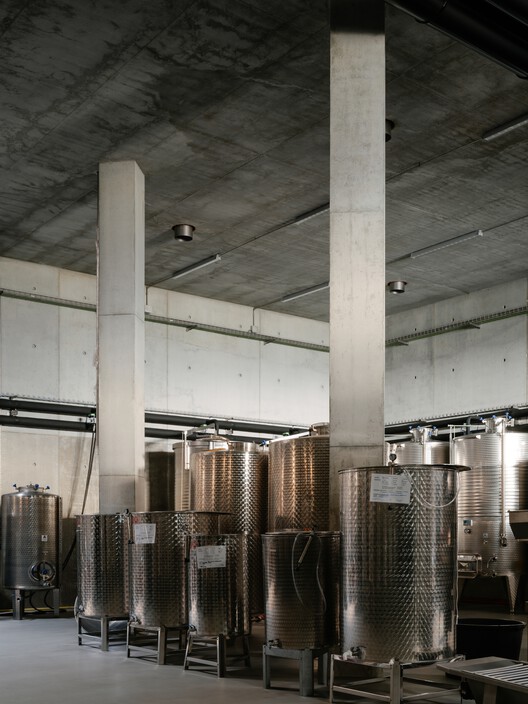 Winery Tenute Maestrale / Spaziozero + X Architekten Winery Tenute Maestrale / Spaziozero + X Architekten - Image 21 of 25