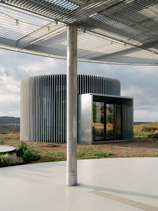 Winery Tenute Maestrale / Spaziozero + X Architekten Winery Tenute Maestrale / Spaziozero + X Architekten - Image 23 of 25