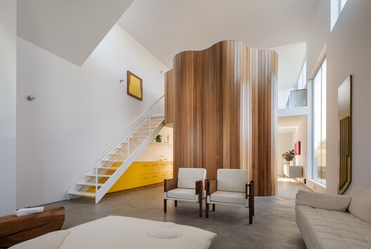 Casa Flor / Craig Steely Architecture Casa Flor / Craig Steely Architecture - Fotografia de Interiores, Madeira, Iluminação, Escada, Cadeira